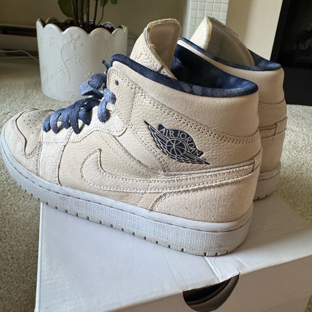 Nike Air Jordan High-Top Sneakers in Cream and Blue
